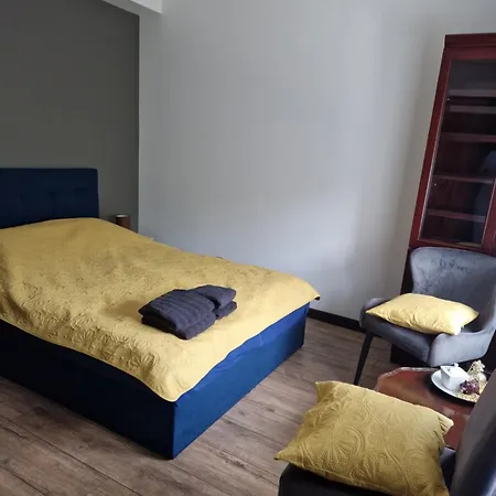 Granatowy Odpoczynek Kwatera prywatna *