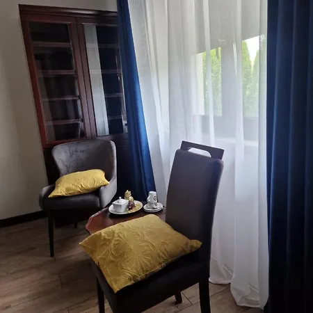 Kwatera prywatna Granatowy Odpoczynek *